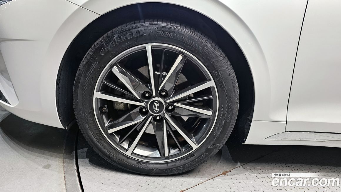 Hyundai Grandeur 2020