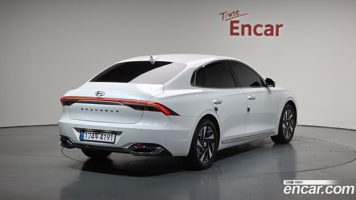 Hyundai Grandeur 2022