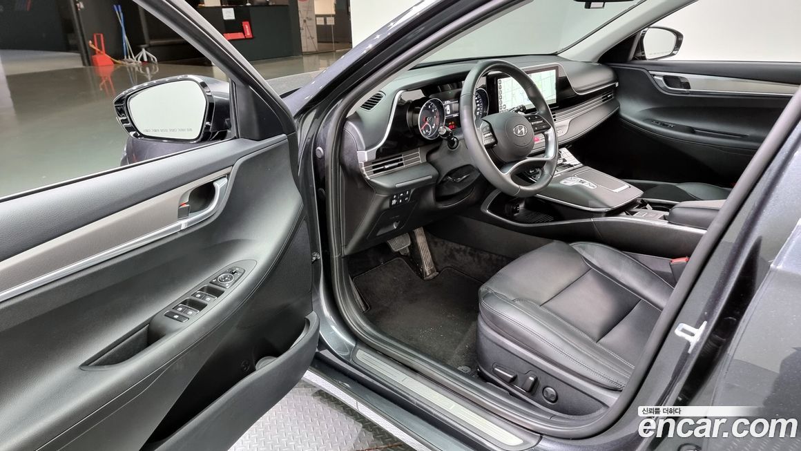 Hyundai Grandeur 2020