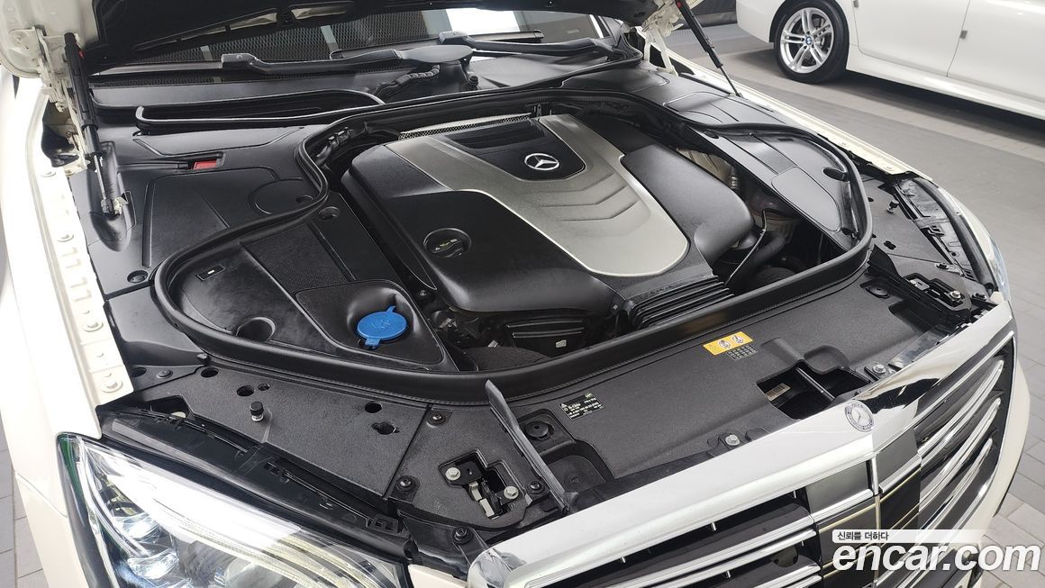 Mercedes-Benz S-Class 2016