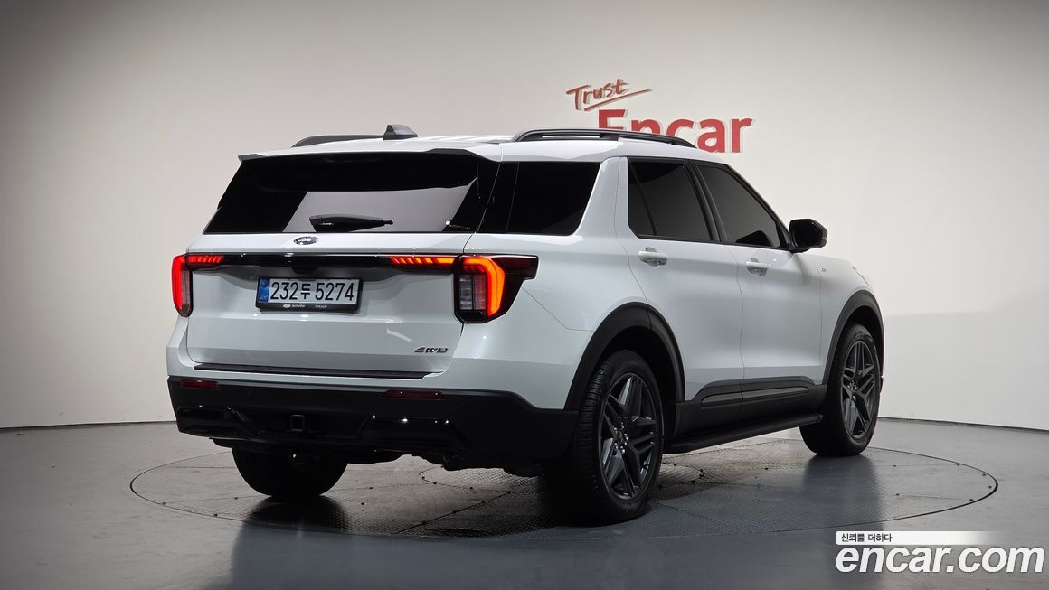 Ford Explorer 2025