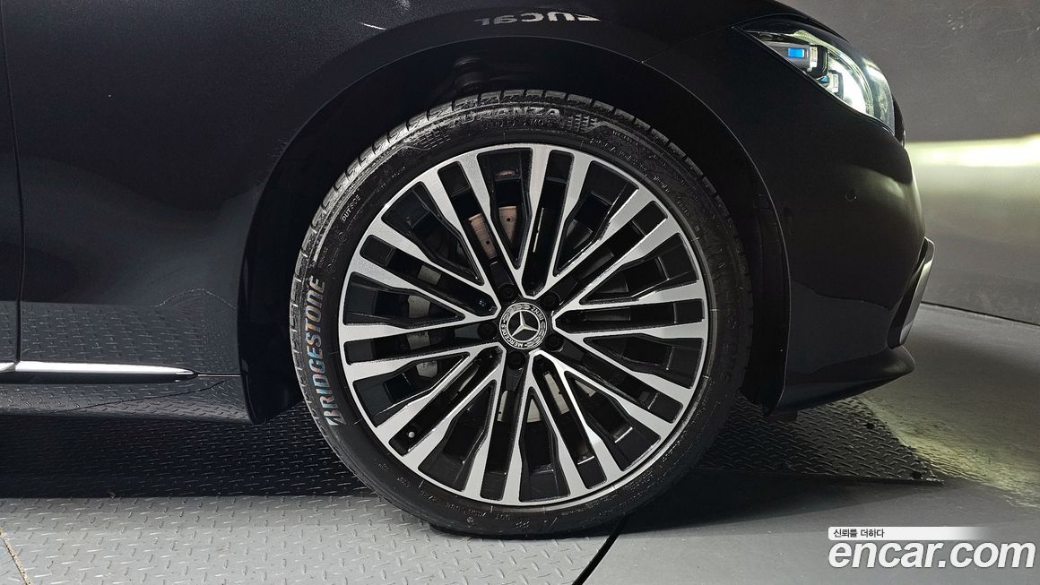 Mercedes-Benz S-Class 2022