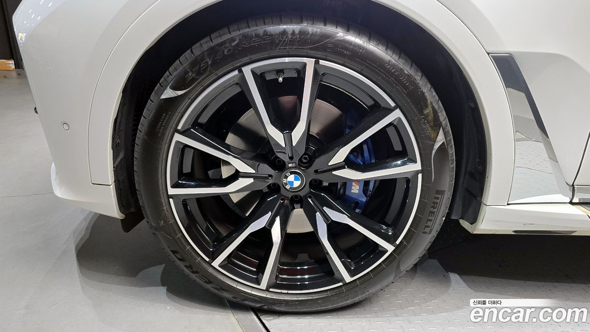 BMW X7 2022