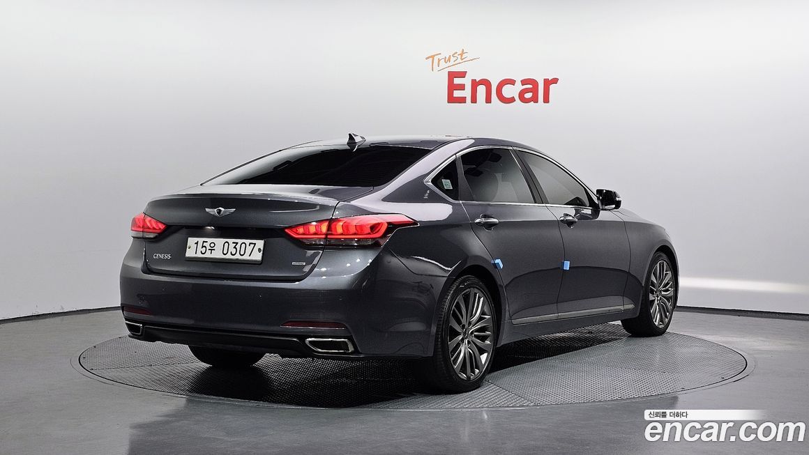 Hyundai Genesis 2015