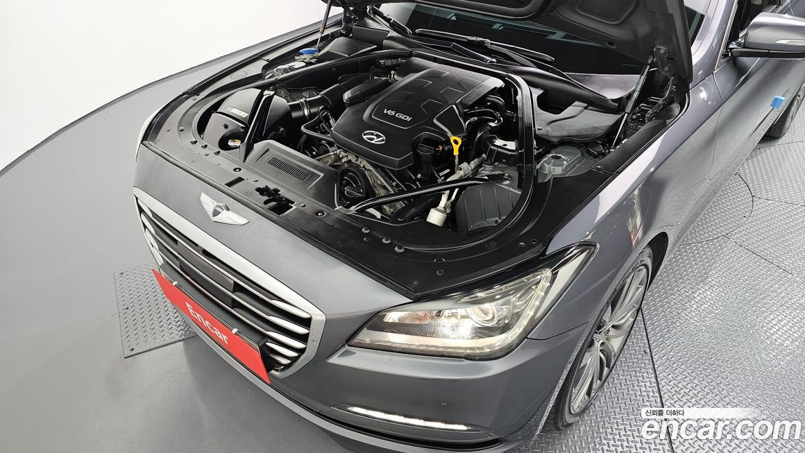 Hyundai Genesis 2015