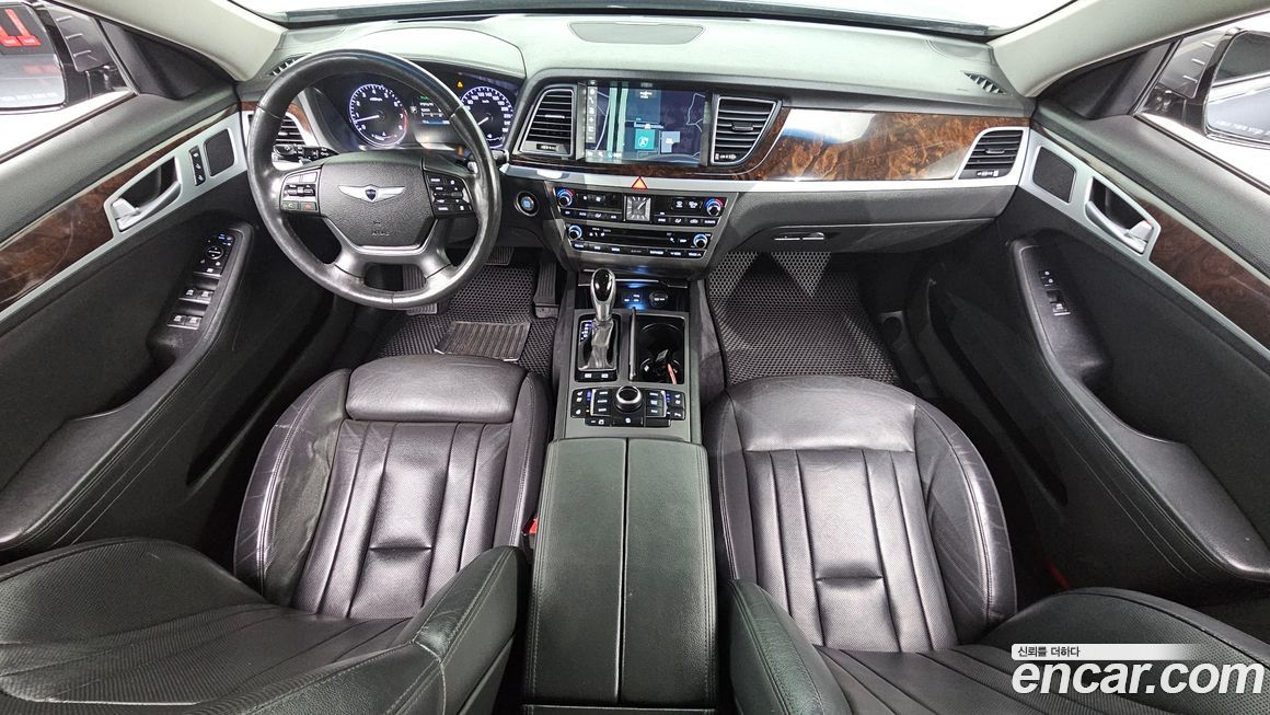 Hyundai Genesis 2015