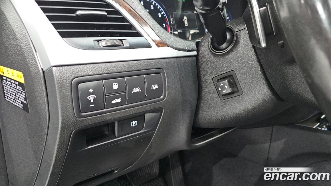 Hyundai Genesis 2015