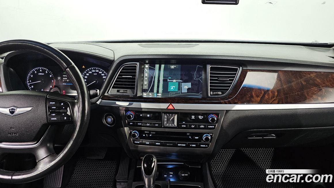 Hyundai Genesis 2015