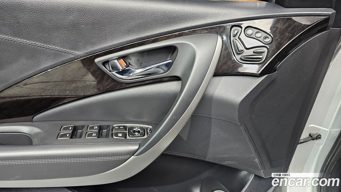 Hyundai Grandeur 2013