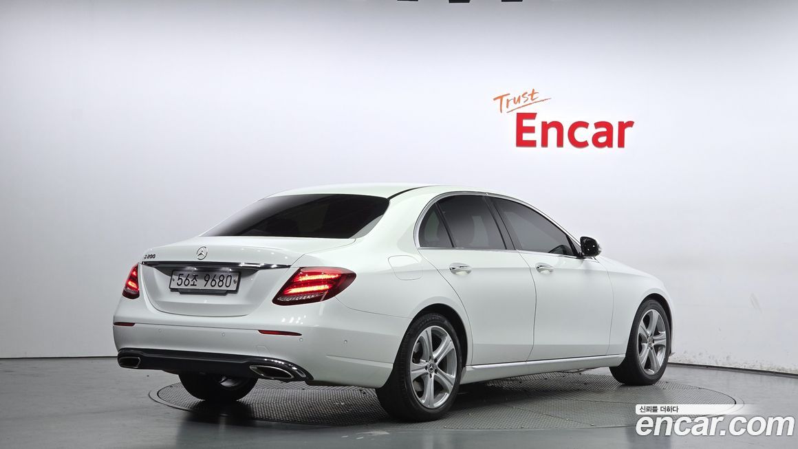 Mercedes-Benz E-Class 2018