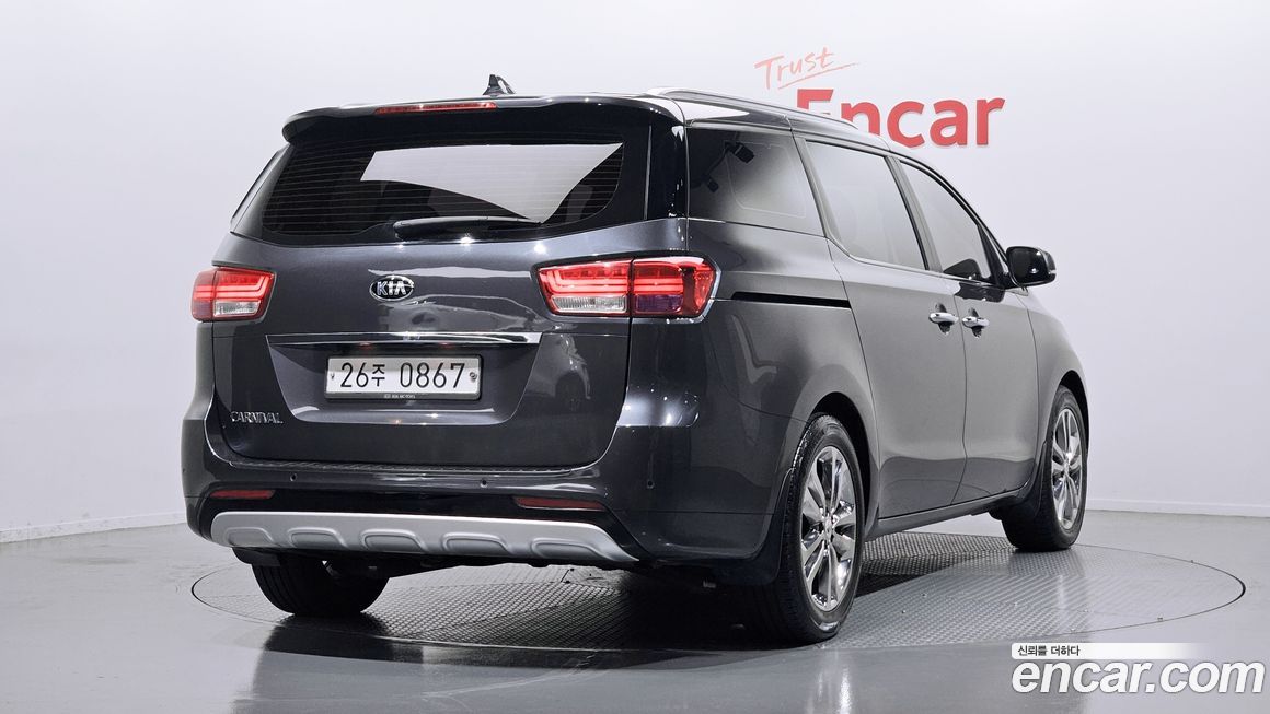 Kia Canival 2016