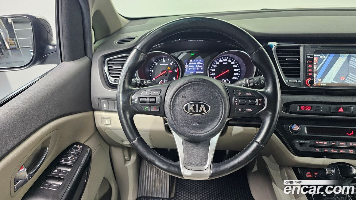 Kia Canival 2016