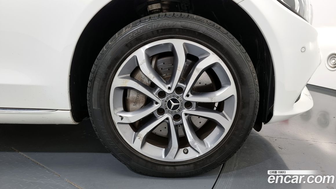 Mercedes-Benz C-Class 2018