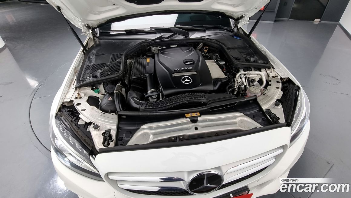 Mercedes-Benz C-Class 2018