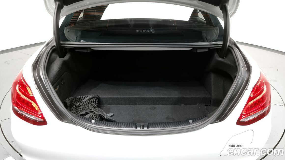 Mercedes-Benz C-Class 2018