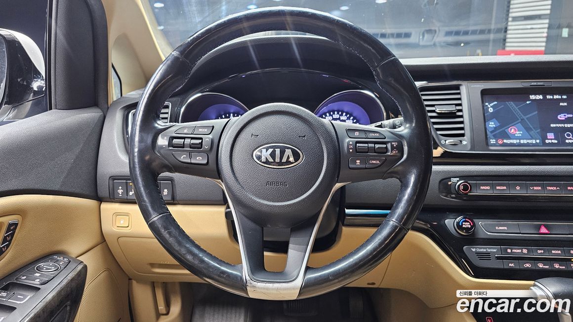 Kia Canival 2019