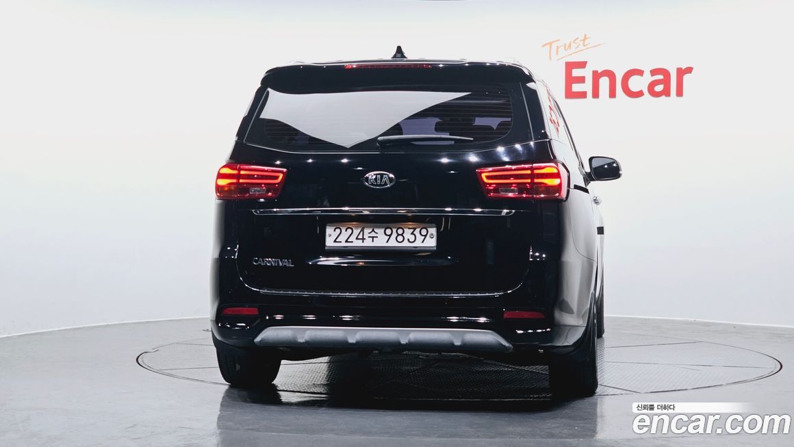 Kia Canival 2019