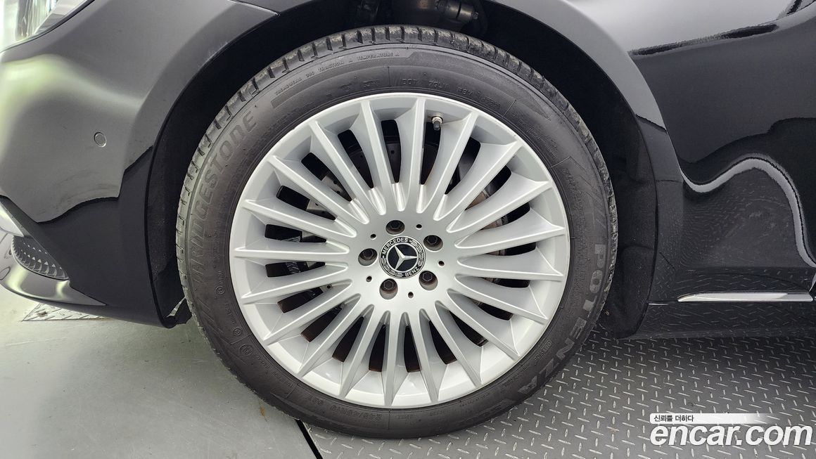 Mercedes-Benz S-Class 2019