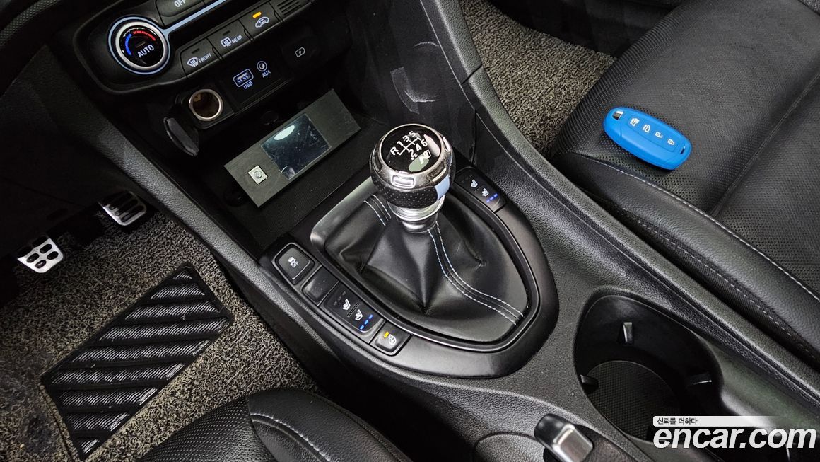 Hyundai Veloster 2019