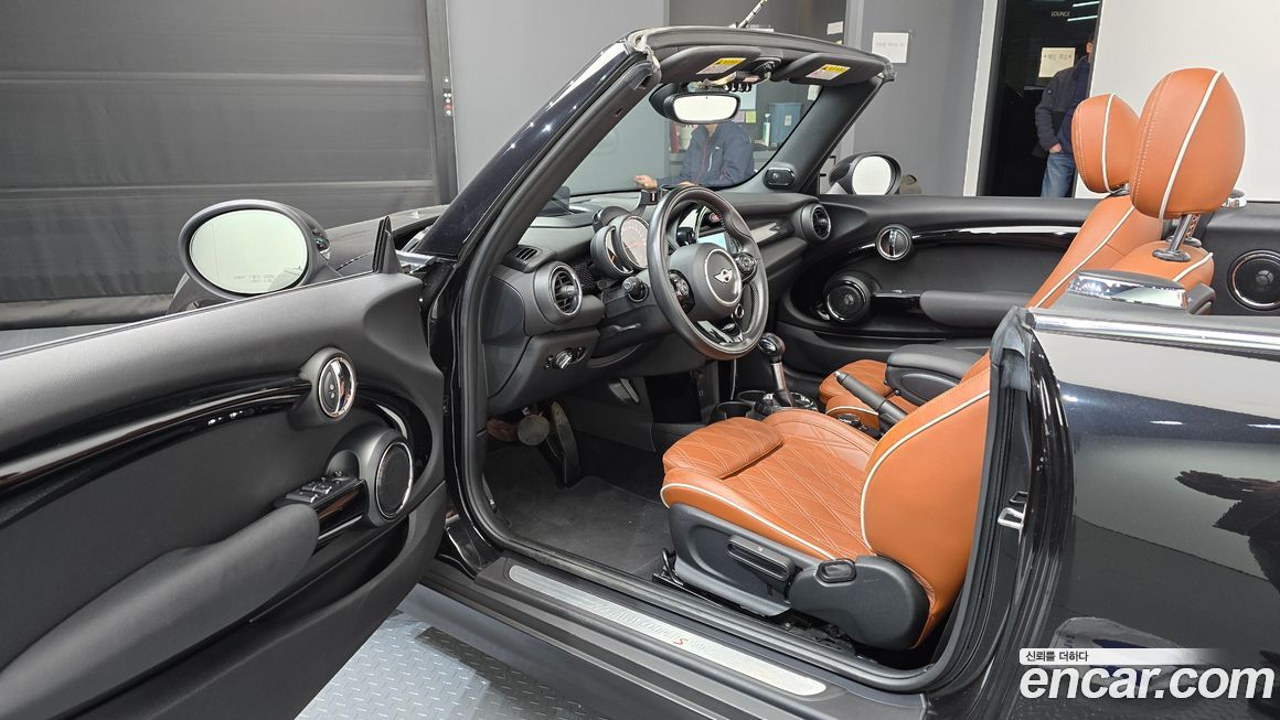 Mini Cooper Convertible 2017