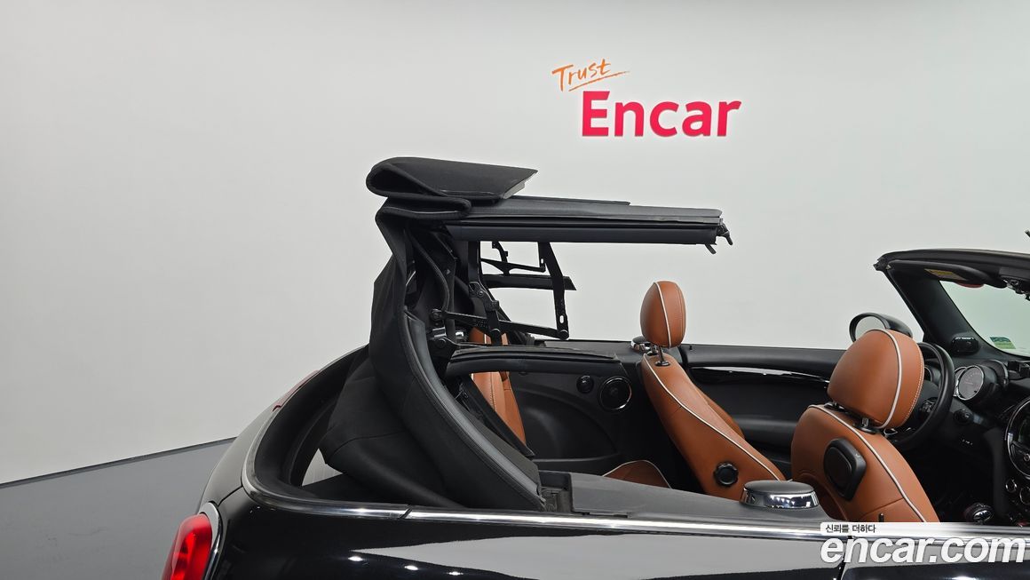 Mini Cooper Convertible 2017