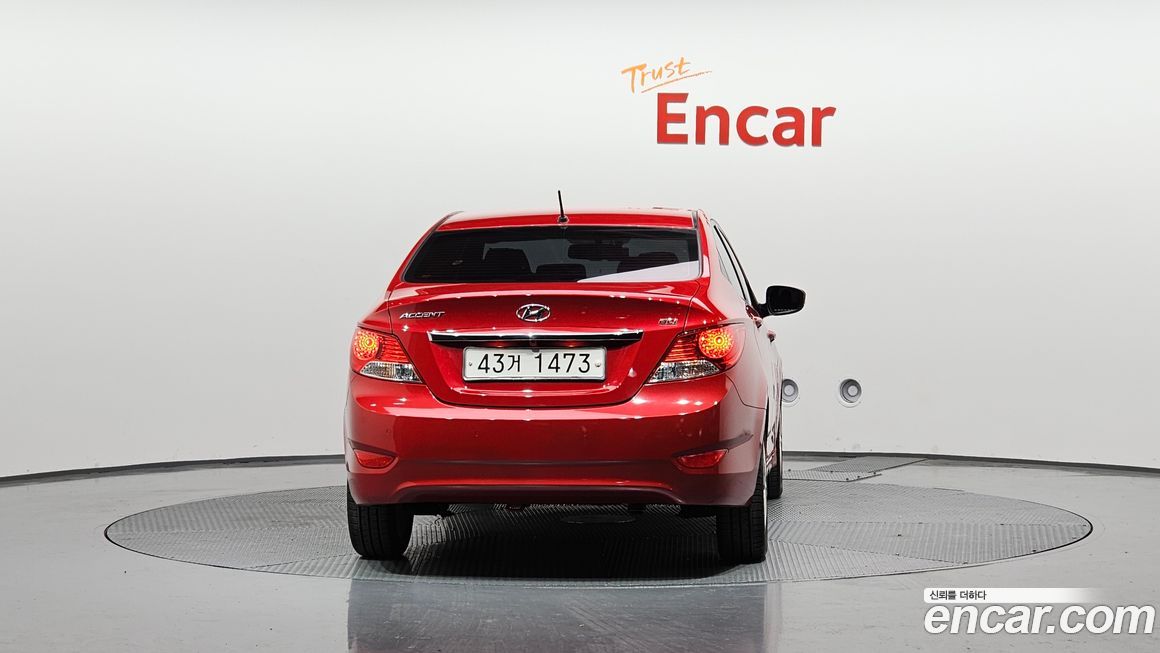 Hyundai Accent 2011