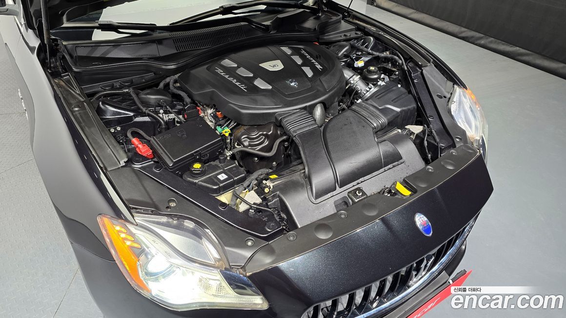 Maserati Quattroporte 2014