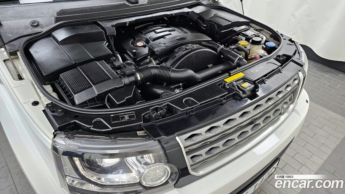 Land Rover Discovery 2014