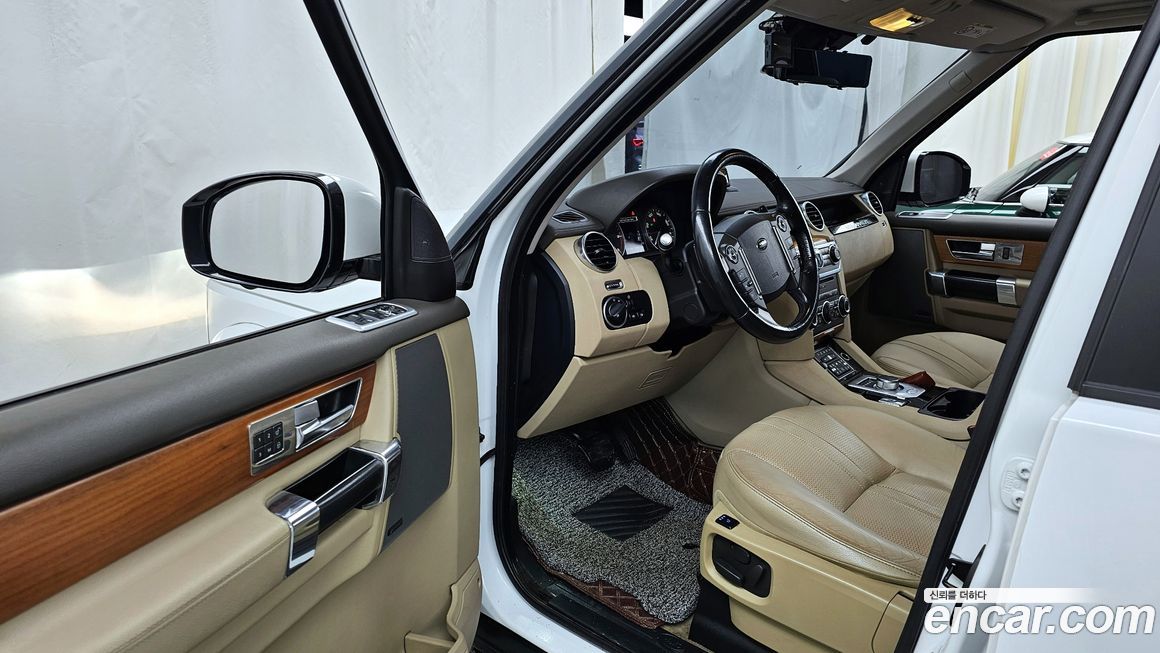 Land Rover Discovery 2014