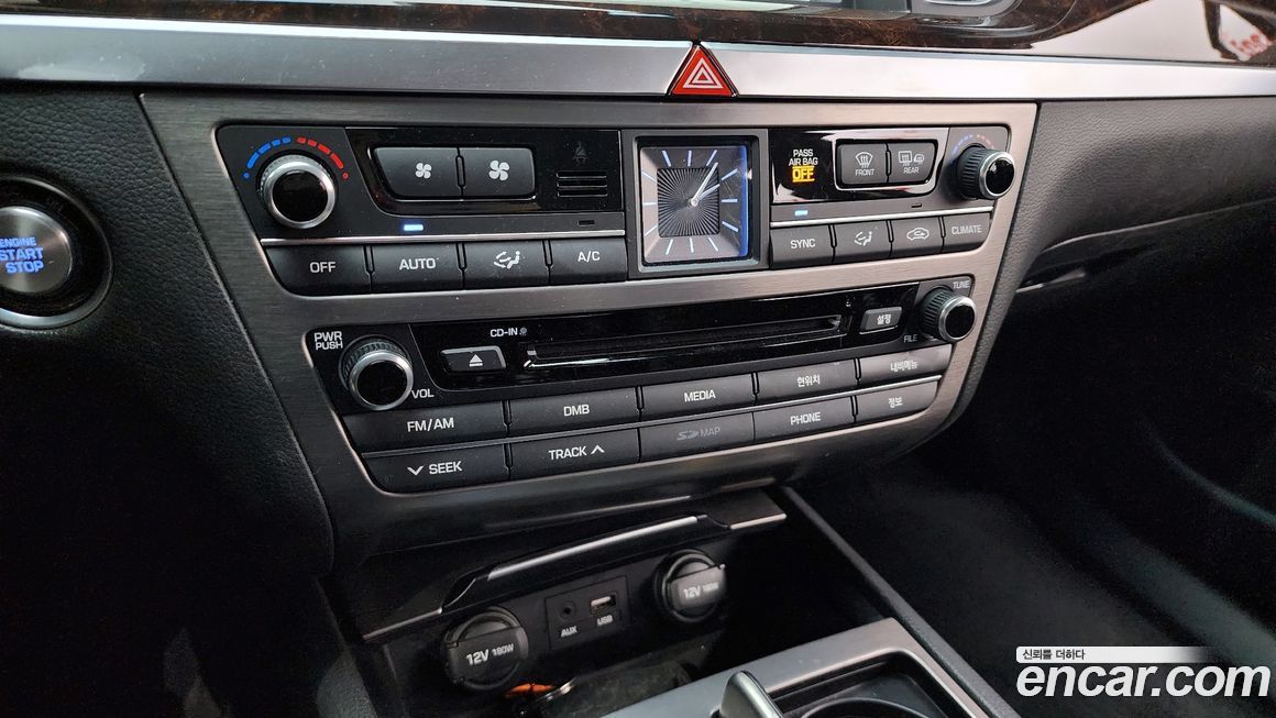 Hyundai Genesis 2016