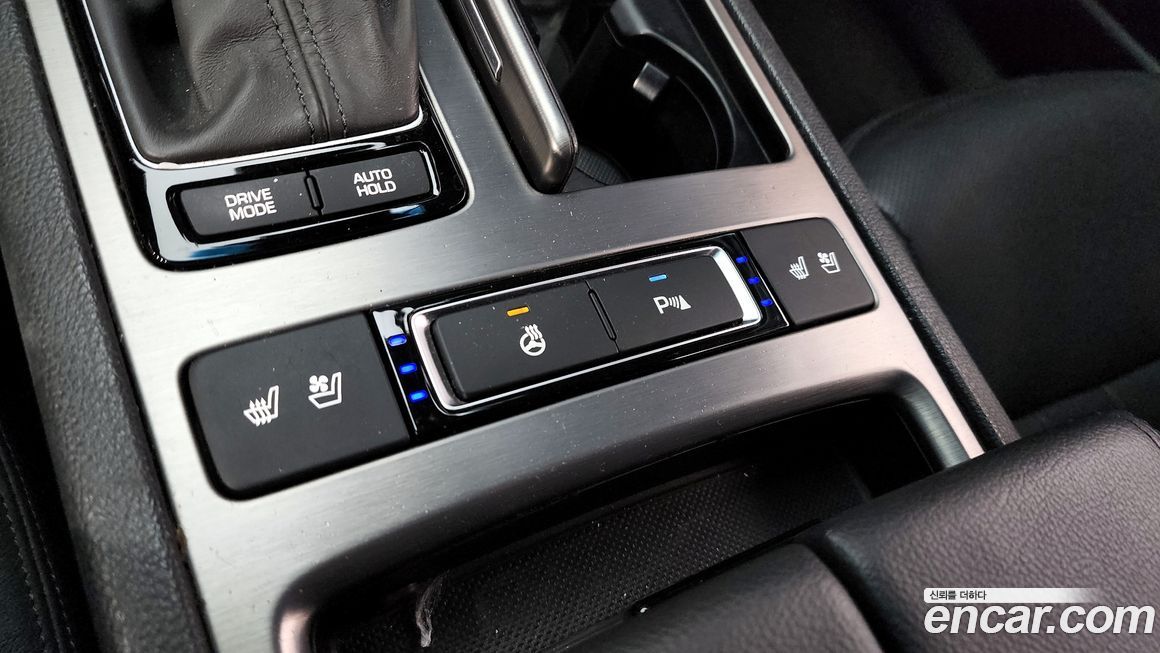 Hyundai Genesis 2016