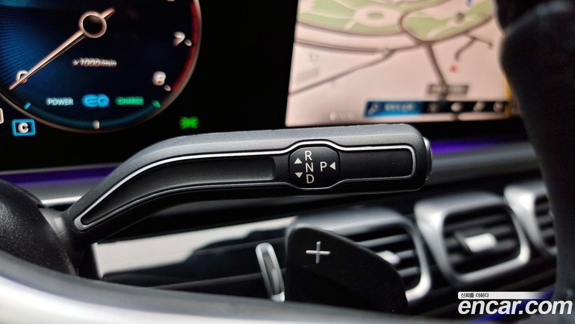 Mercedes-Benz GLS-Class 2023