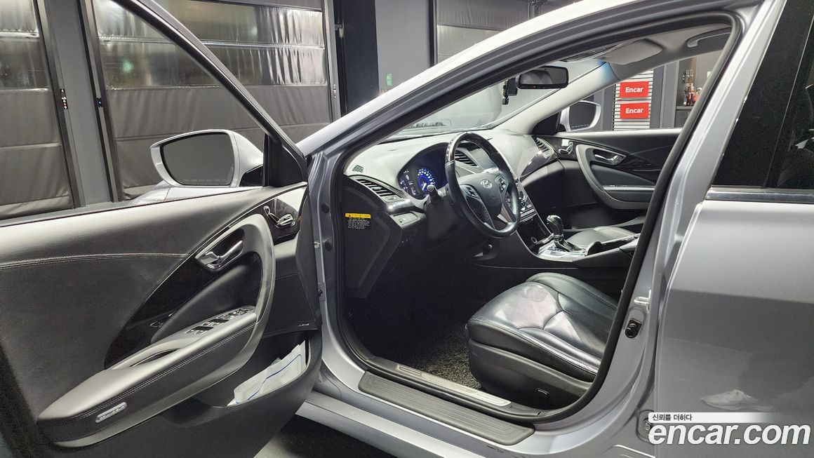 Hyundai Grandeur 2015