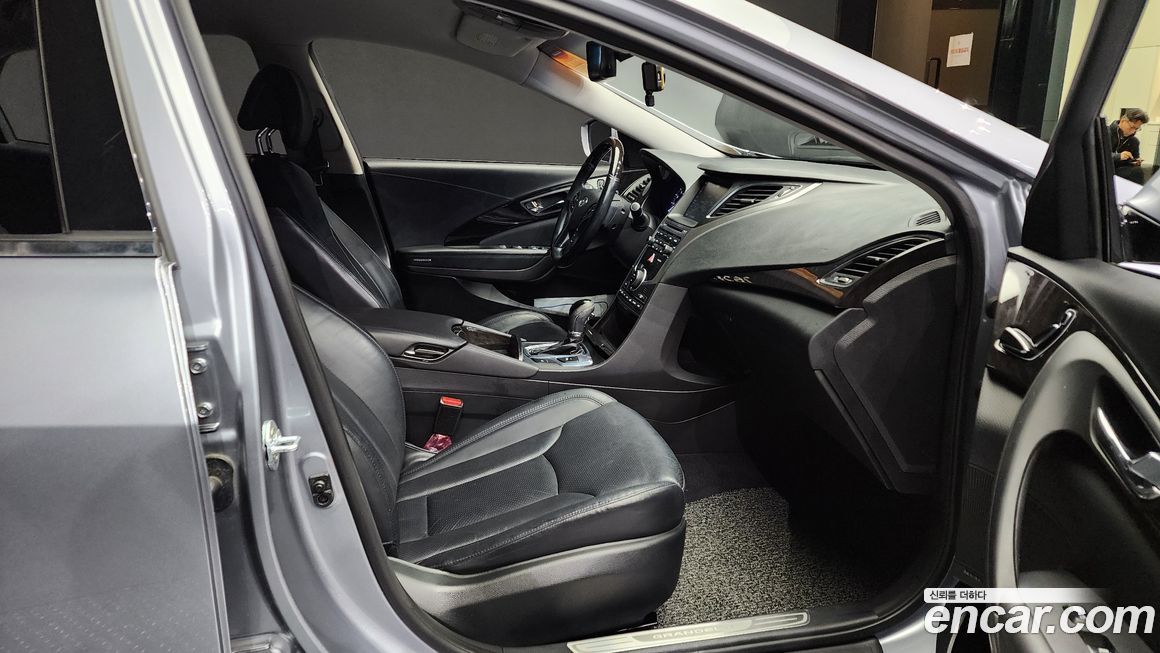 Hyundai Grandeur 2015