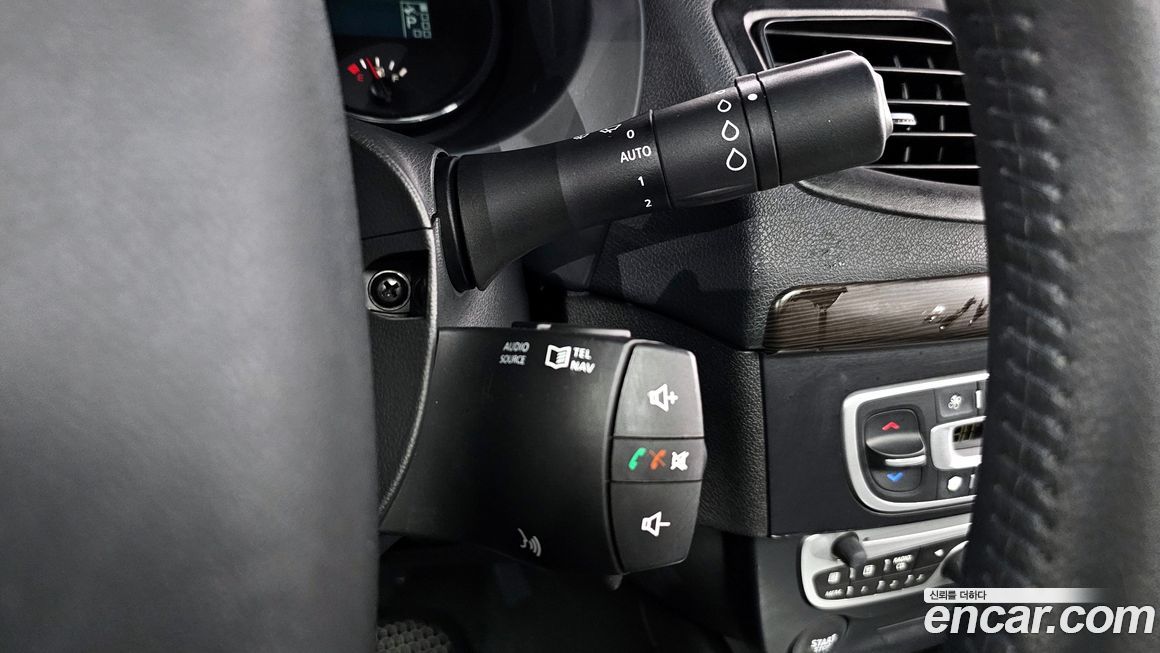 Renault-KoreaSamsung SM3 2010