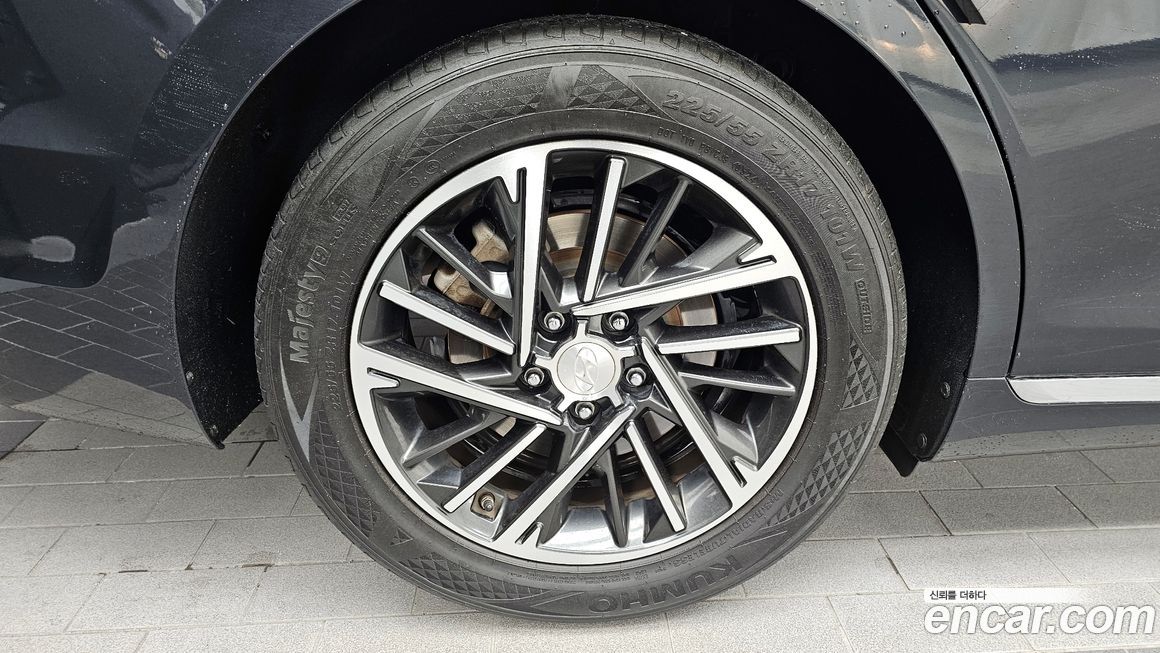 Hyundai Grandeur 2020