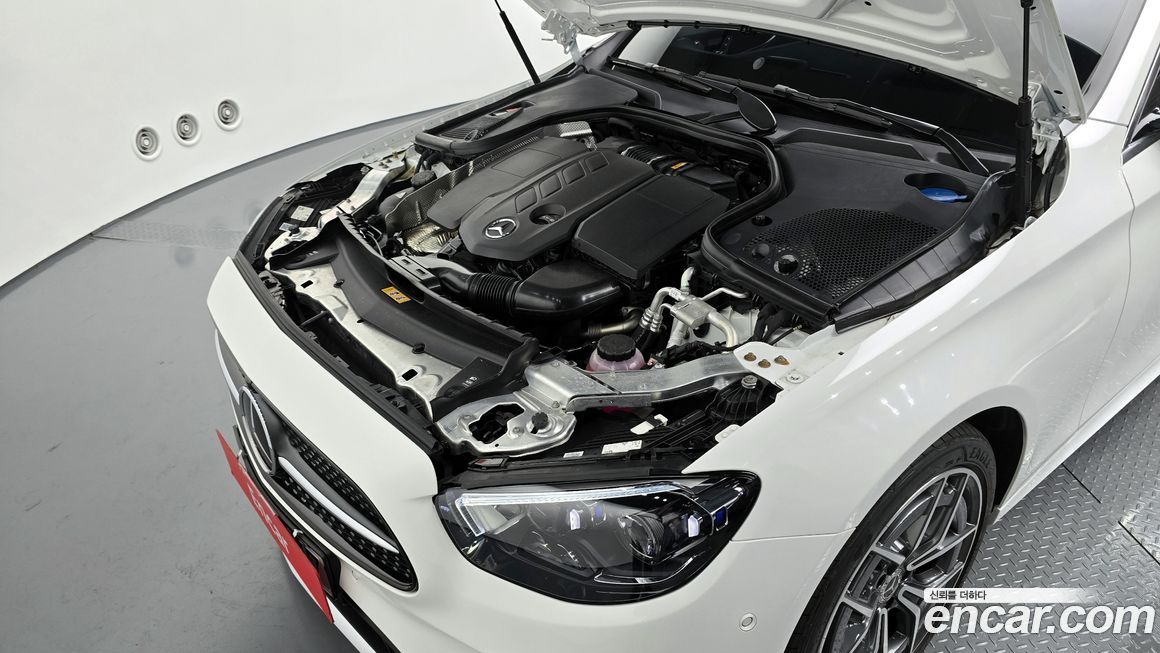 Mercedes-Benz E-Class 2023