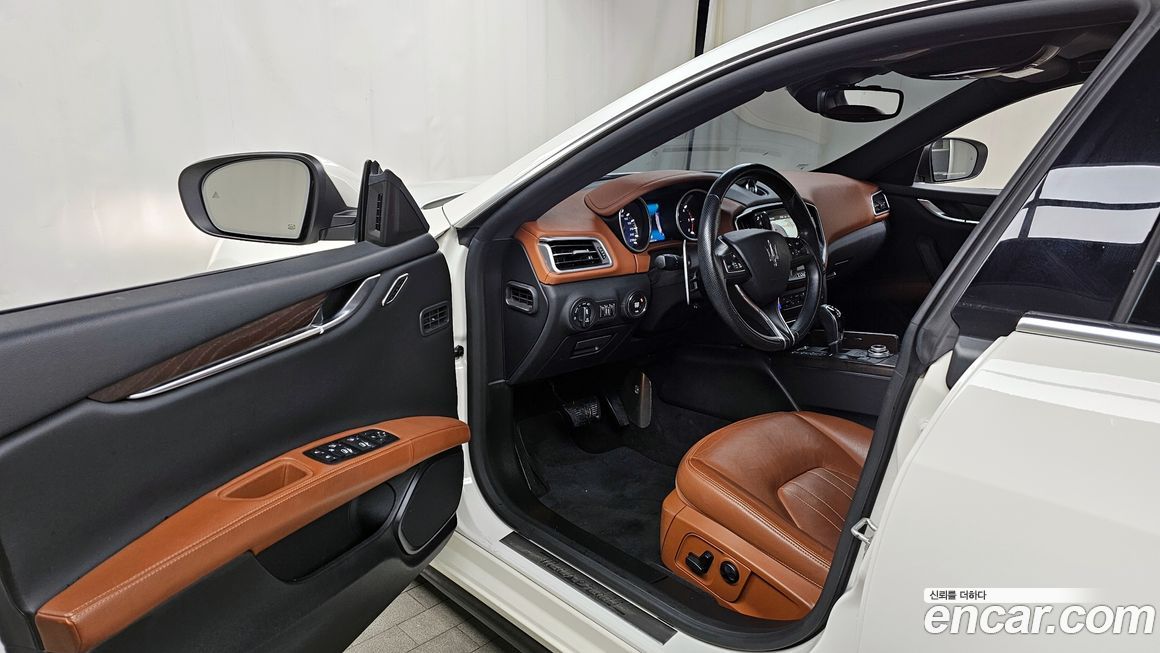 Maserati Ghibli 2017