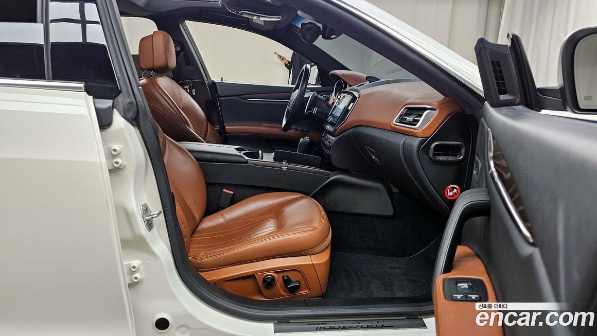 Maserati Ghibli 2017