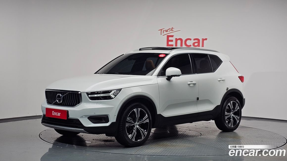 Volvo XC40 2021