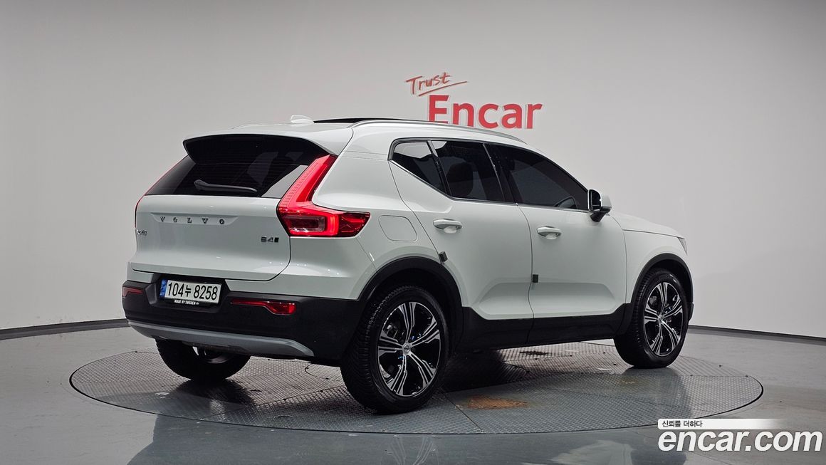 Volvo XC40 2021