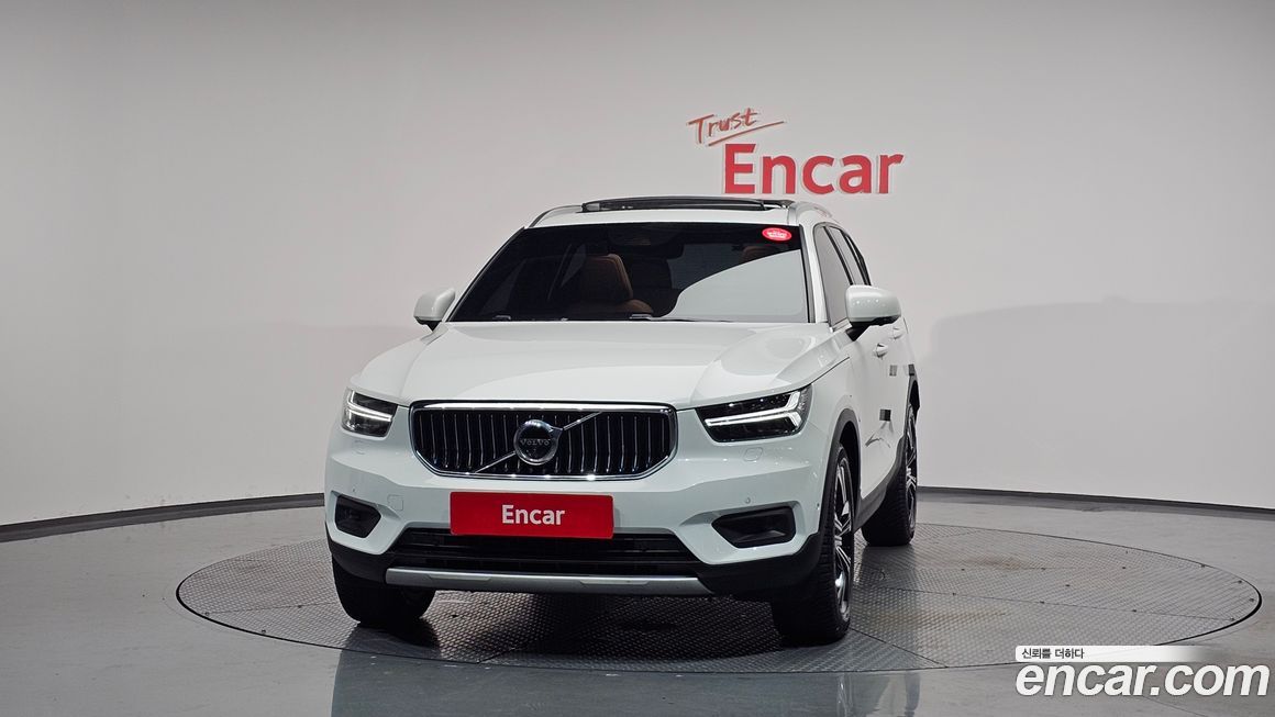 Volvo XC40 2021