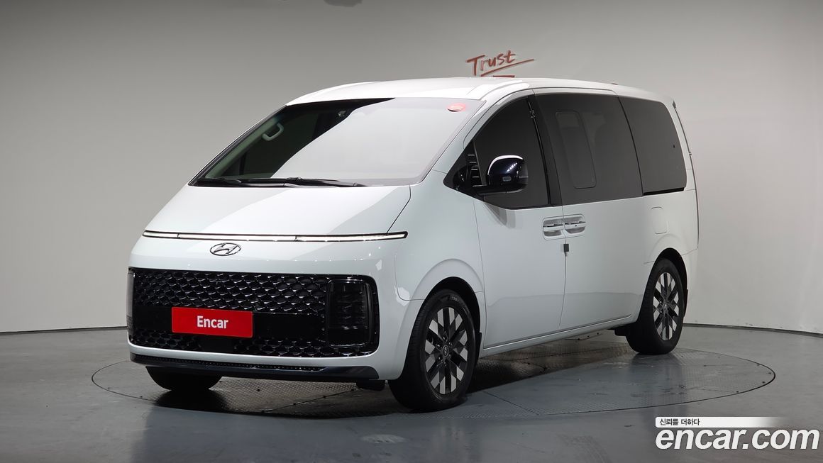Hyundai Staria 2022