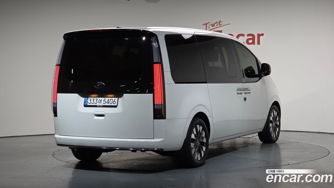 Hyundai Staria 2022