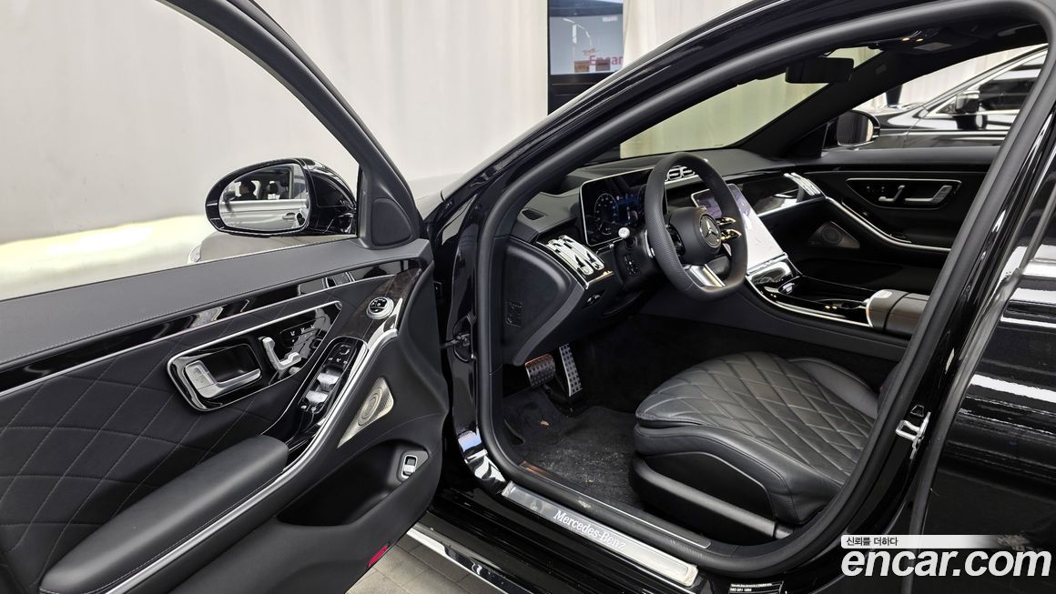 Mercedes-Benz S-Class 2021