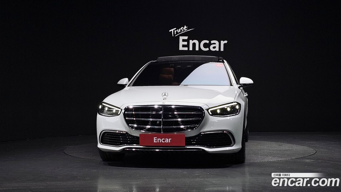 Mercedes-Benz S-Class 2024