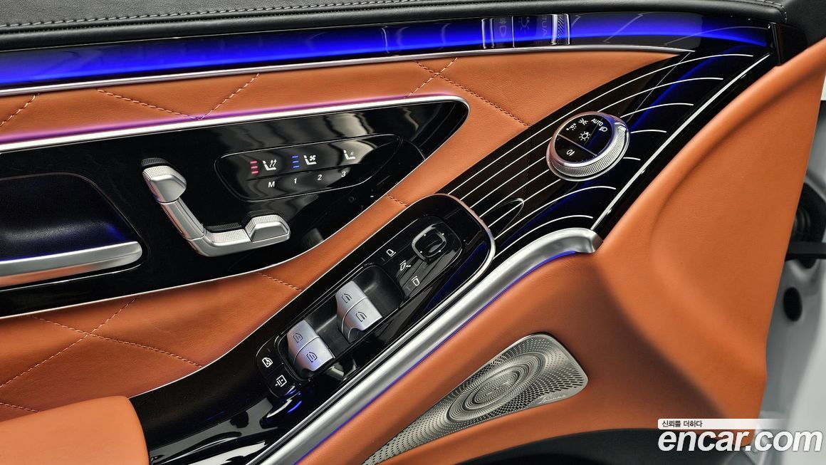 Mercedes-Benz S-Class 2024