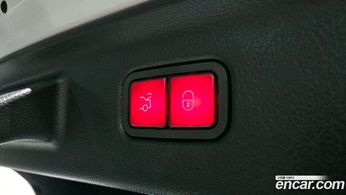 Mercedes-Benz S-Class 2024