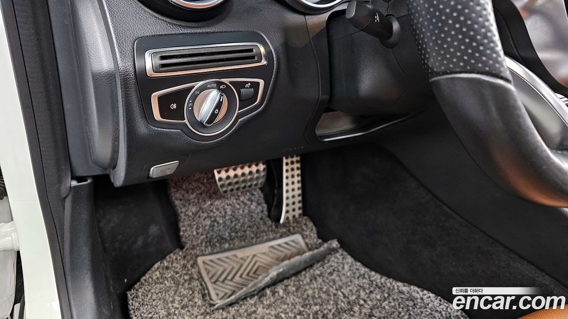 Mercedes-Benz C-Class 2019