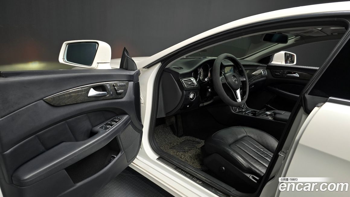 Mercedes-Benz CLS-Class 2014